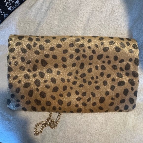 Leopard Print Clutch Bag with Chain Strap - Picture 3 of 3